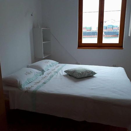 Appartement Vse Kontenti à Koper Extérieur photo