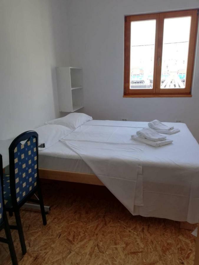 Appartement Vse Kontenti à Koper Extérieur photo